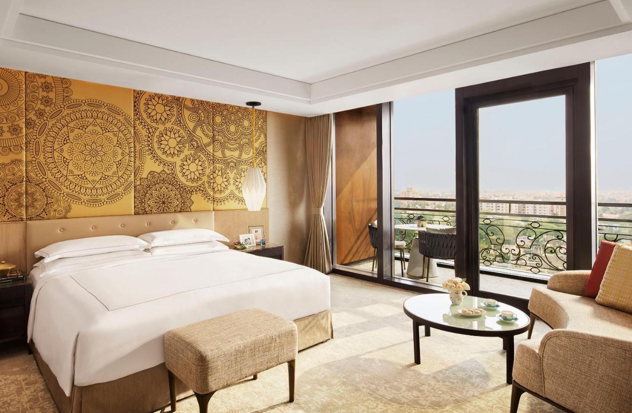 Taj Wellington Mews Chennai Hotel Exterior photo